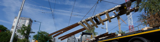 Chantier Colas Rail pour la ligne de TramwayT1 à la station Les Courtilles, avenue de La Redoute à Asnières. Photo © Cyril Badet pour le CG92 via l'agence SENNSE.